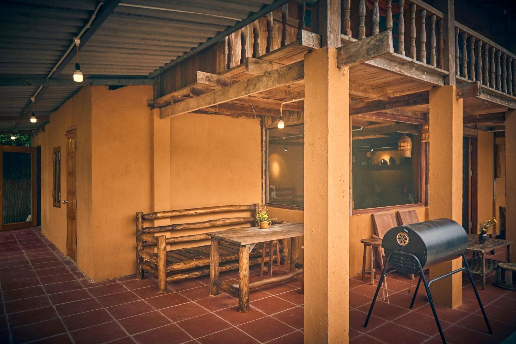 La Maison House & *